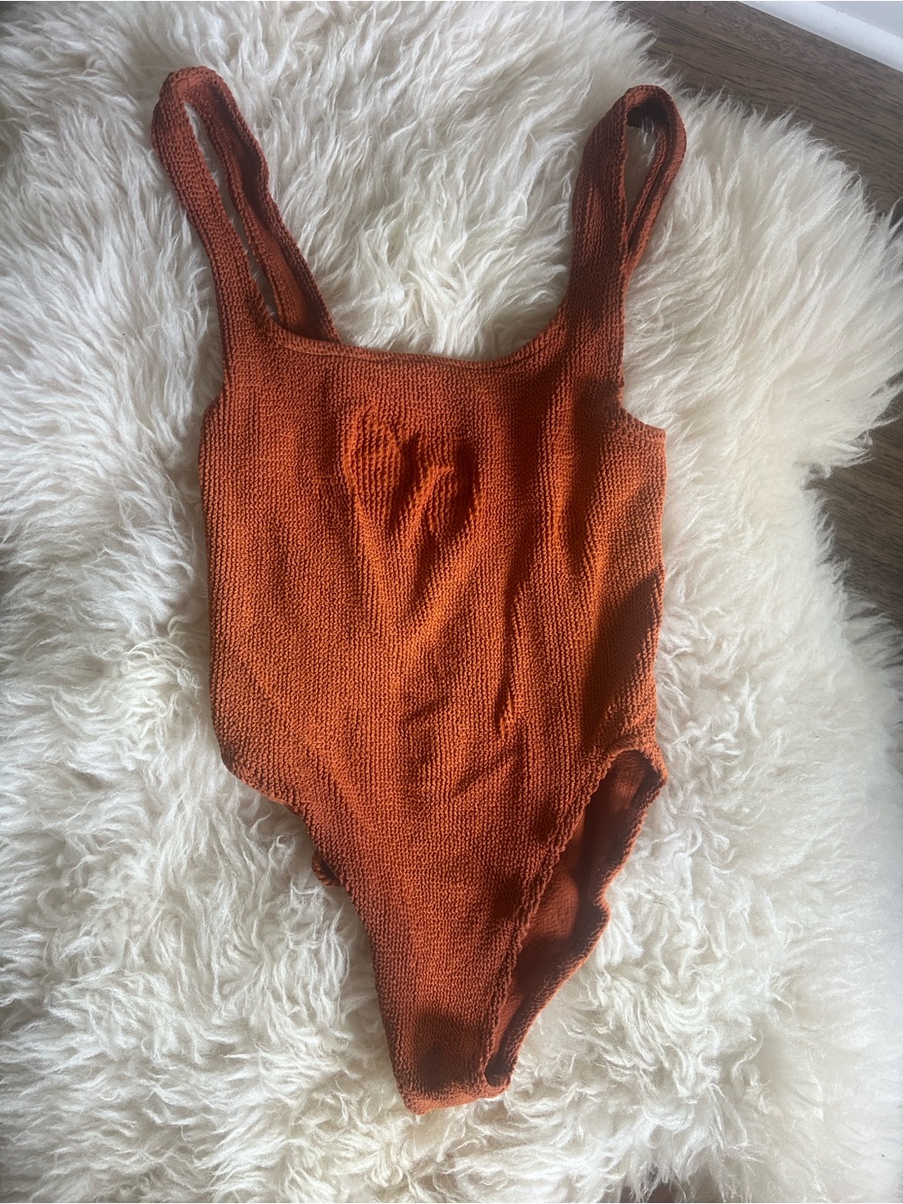 YOUSWIM DAMAGED - Picture 1 of 4